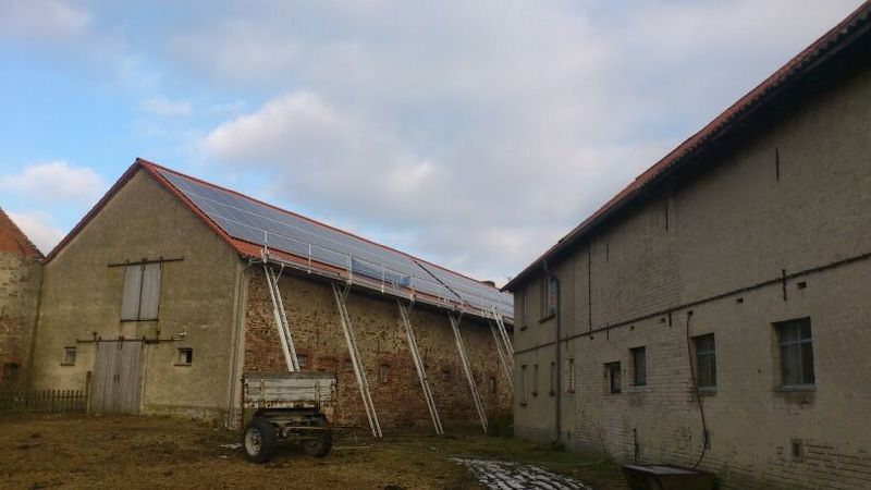 Referenz-Solarstromanlage in Etingen (Landkreis Börde in Sachsen-Anhalt)
